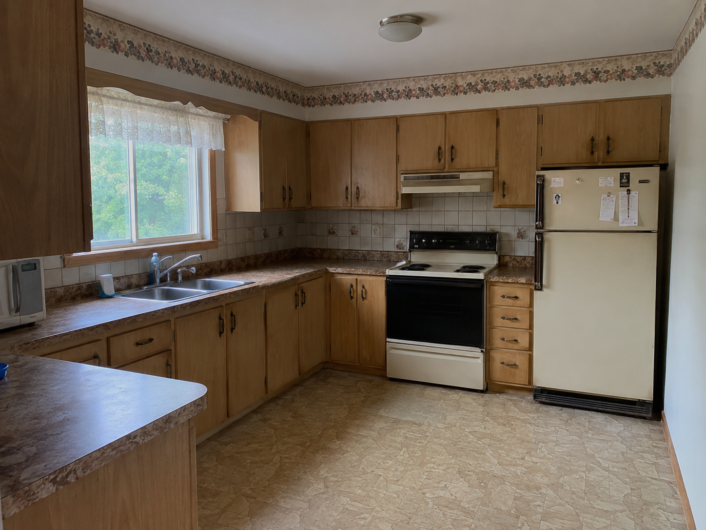 Gedateerde keuken - originele woningfoto